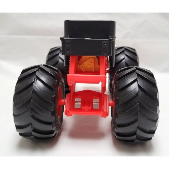 Hot Wheels Monster Truck 1:24 Oversized Die-Cast Bone Shaker Flames Skull - Picture 2 of 6